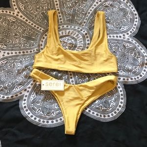 ❌❌SOLD ❌❌Gorgeous gold suit by: Serei